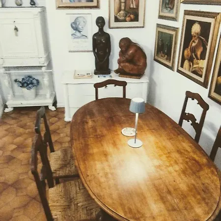 Arte Apartment *